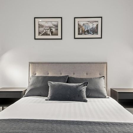 Stylish And Spacious 2-Bed Apartment Melbourne Dış mekan fotoğraf